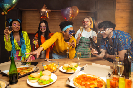 Offices, Corporate Events, and Large Social Gatherings: Bulk Order Food Delivery